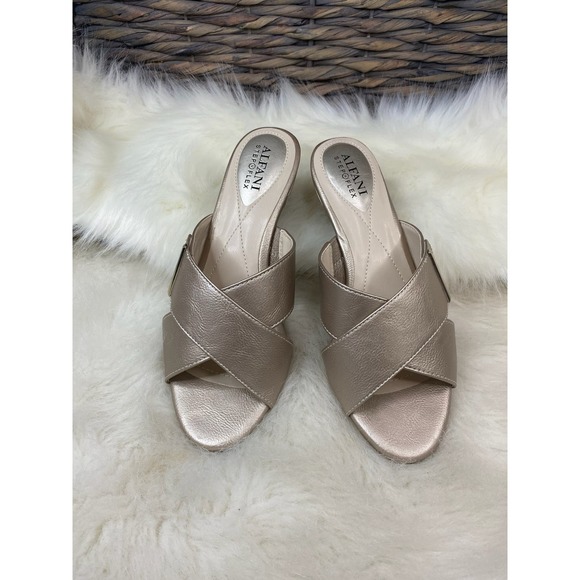 Alfani size 6.5 women step n flex Gold slip-on sandal 0806 - Picture 2 of 6